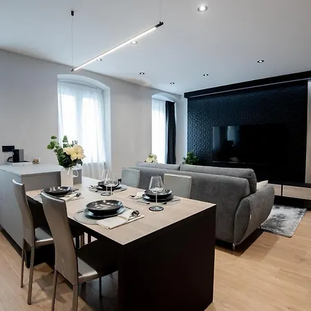 One&only Luxury Apartment