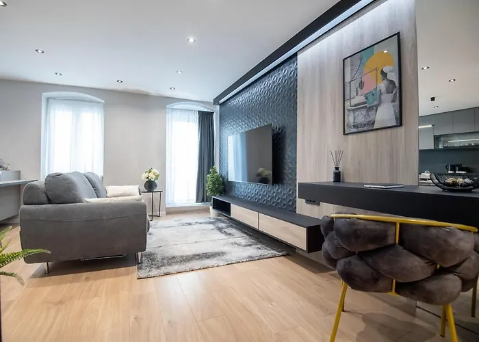 One&only Luxury זאדאר